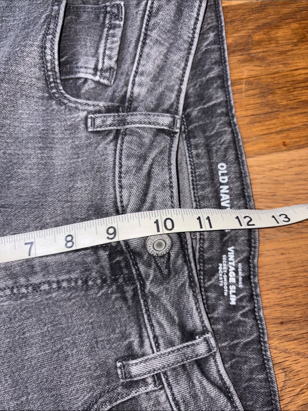 Old Navy Vintage Slim High-Rise Jeans - Picture 8 of 9